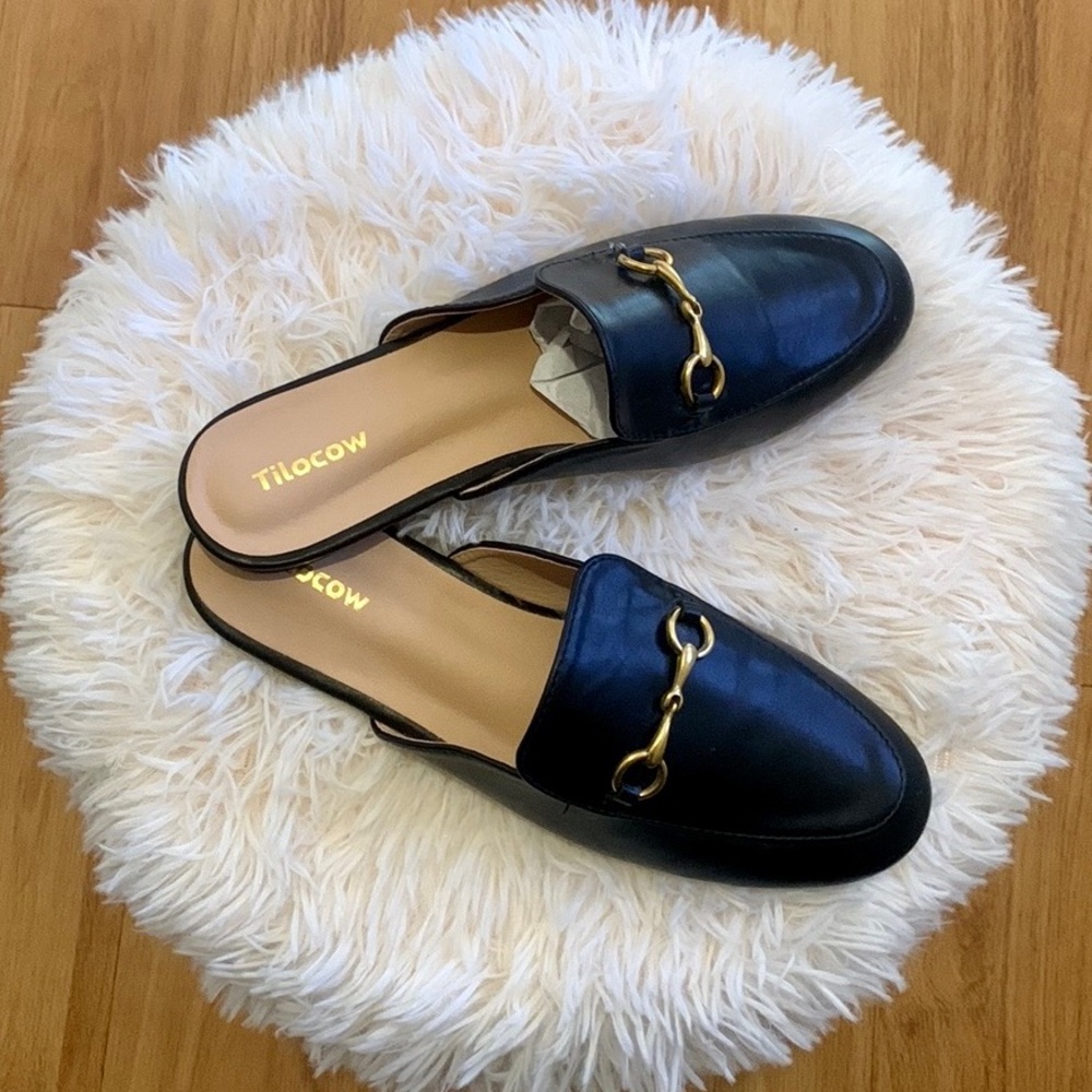 Tilocow Mules Loafers • Size: 9.5
